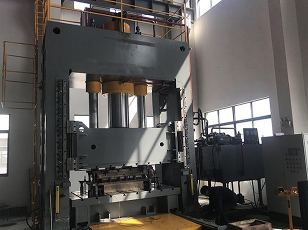 800T框架液壓機(jī)
